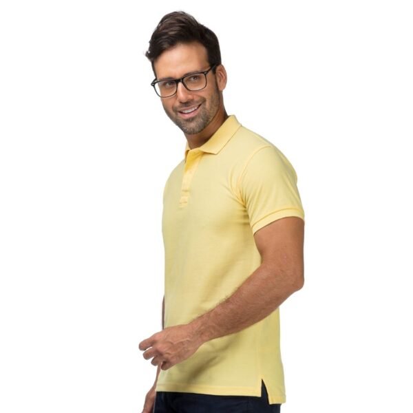 Camiseta Tipo Polo Amarillo Pastel - Imagen 4