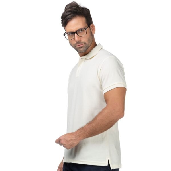 Camiseta Tipo Polo Crema - Imagen 4