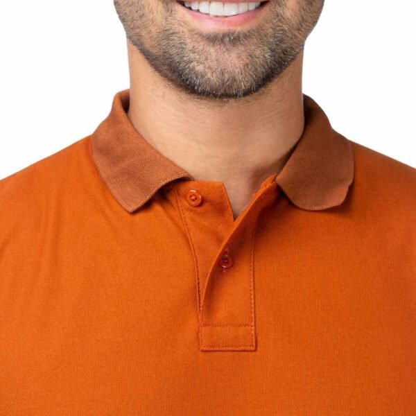 Camiseta Tipo Polo Ladrillo - Imagen 2